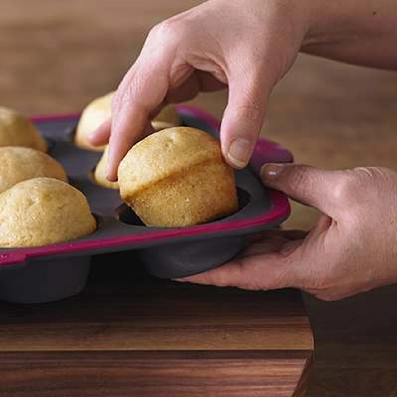 Trudeau - 20 Cavity Mini Muffin Pan 4 Trudeau - 20 Cavity Mini Muffin Pan - Image 2