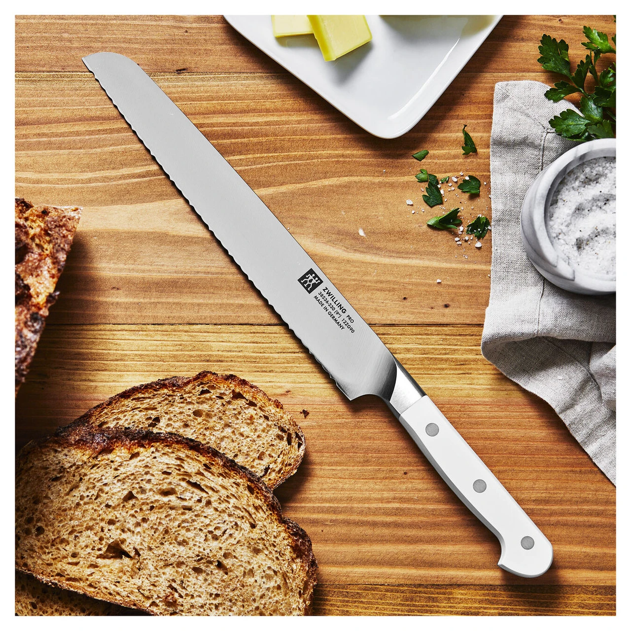 Zwilling - Pro Le Blanc 9" Bread Knife 5 Zwilling - Pro Le Blanc 9" Bread Knife - Image 3