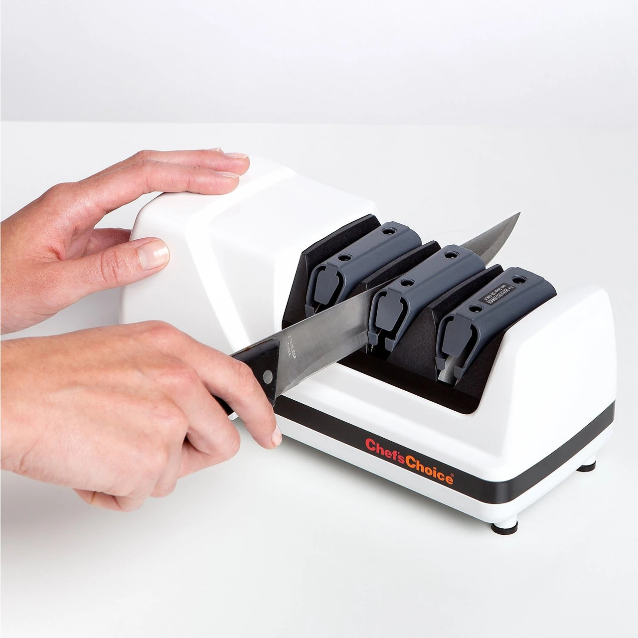 Chef's Choice - 20° 3-Stage Professional Electric Knife Sharpener 5 Chef's Choice - 20° 3-Stage Professional Electric Knife Sharpener - Image 3