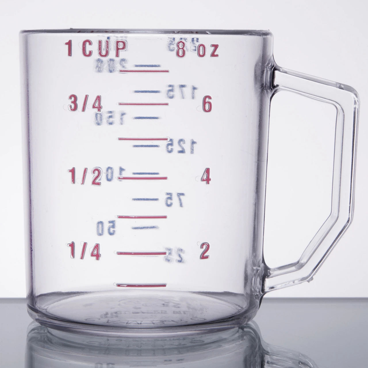 Cambro - .25QT (1 Cup) Clear CamWear Measuring Cup - 25MCCW135 3 Cambro - .25QT (1 Cup) Clear CamWear Measuring Cup - 25MCCW135