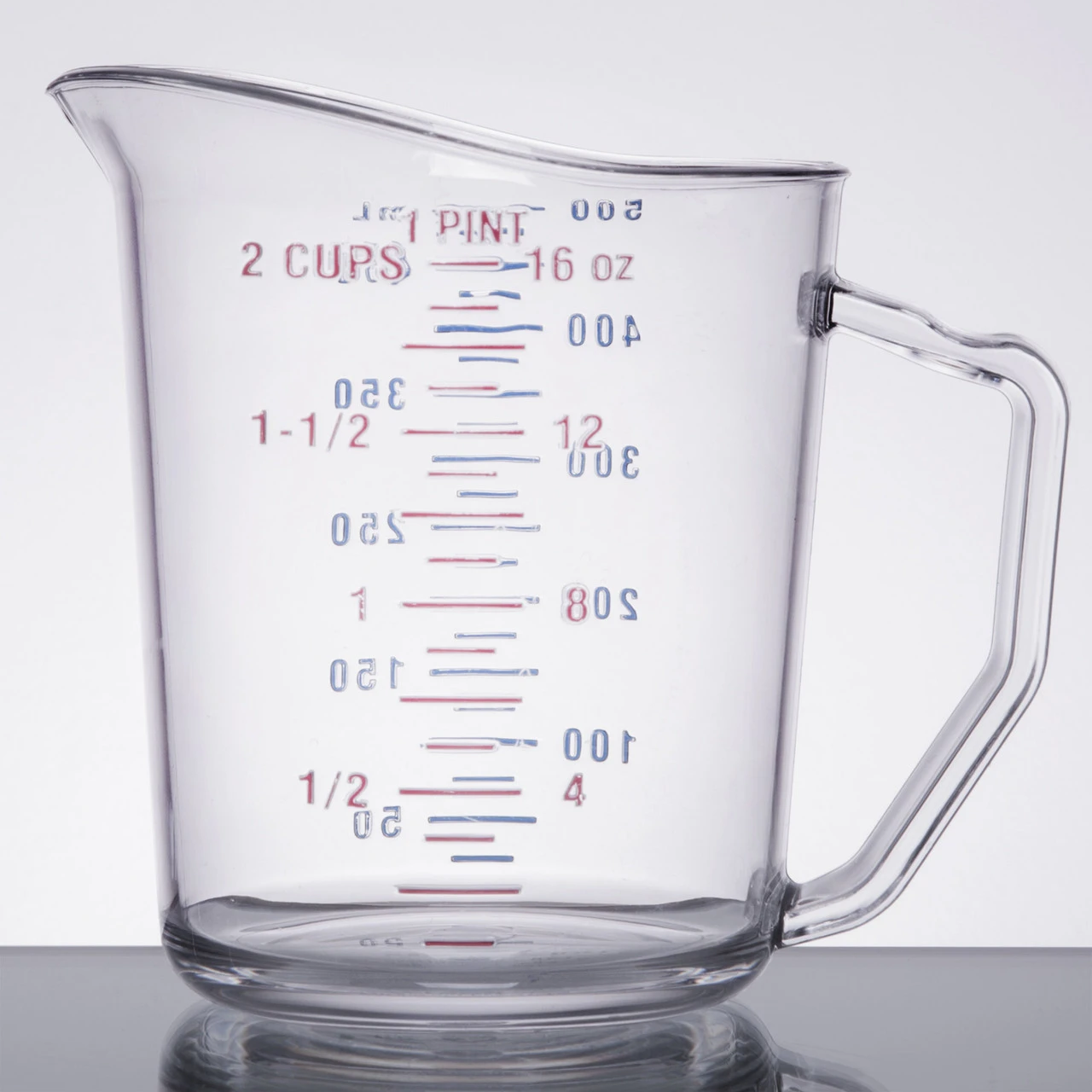 Cambro - .5QT (2 Cup) Clear CamWear Measuring Cup - 50MCCW135 3 Cambro - .5QT (2 Cup) Clear CamWear Measuring Cup - 50MCCW135