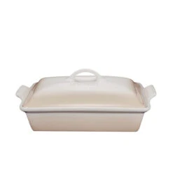 Le Creuset - 3.8 L Meringue Rectangular Casserole With Lid