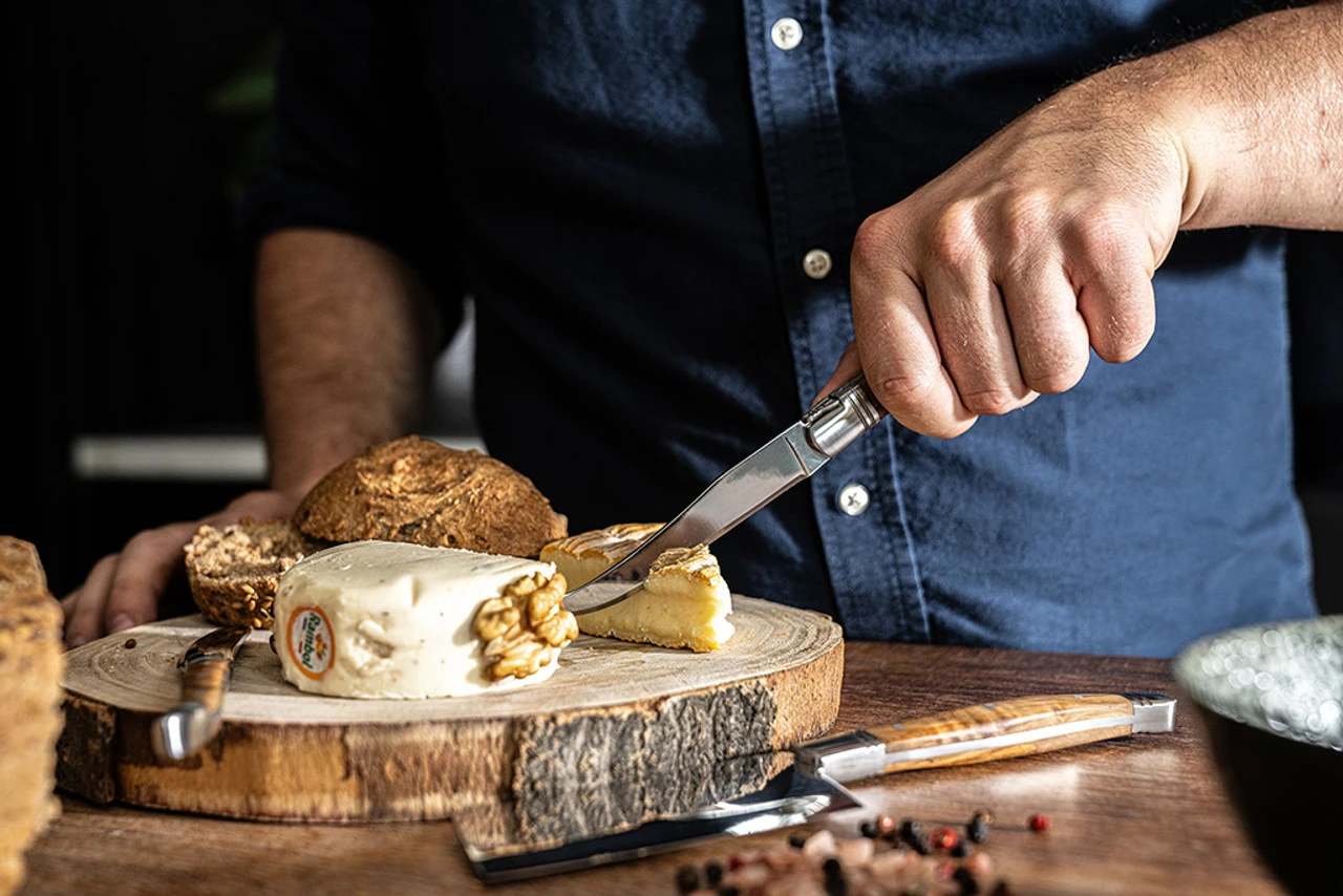 Vanderlinden - Laguiole Exclusive Line 3 Olive Wood Cheese Knives 7 Vanderlinden - Laguiole Exclusive Line 3 Olive Wood Cheese Knives - Image 5