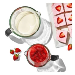 Oxo Good Grips - 4 Cup Glass Measuring Cup -Home Kitchen Store gg 11382000 4cupglassmeasuringcup pdp 05 64733.1710265097