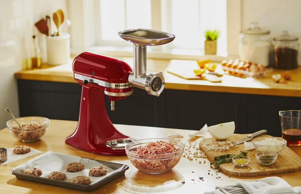 KitchenAid - Metal Food Grinder Attachment 5 KitchenAid - Metal Food Grinder Attachment - Image 4