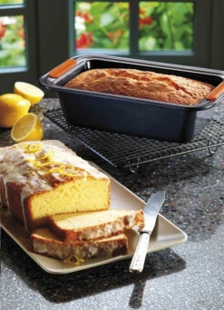 Le Creuset - 1.9 L (2 QT) Loaf Pan