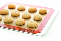 Silpat - Half Sheet Non-Stick Baking Mat 6 Silpat - Half Sheet Non-Stick Baking Mat -Home Kitchen Store silp 1 63072.1608582967