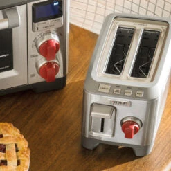 Wolf Gourmet - Two Slice Toaster -Home Kitchen Store wgtr102s lifestyle 2000 34293.1646757691